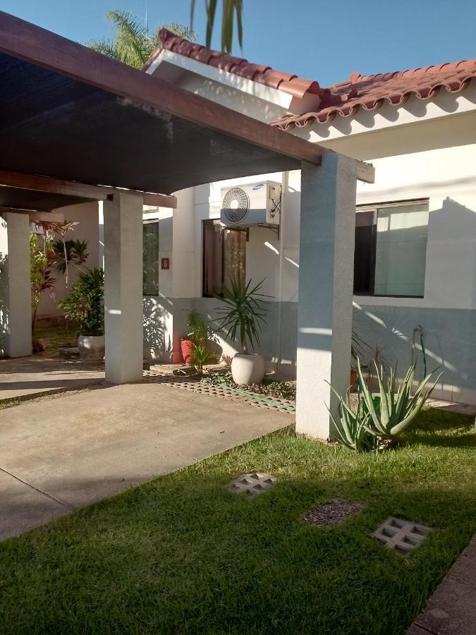 Pequeno Y Acogedor Departamento Con Garaje Y Recibe Pequenos Peluditos Santa Cruz de La Sierra Eksteriør billede